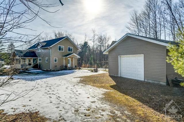 1602 Baker Valley Road N, House detached with 3 bedrooms, 2 bathrooms and 20 parking in Central Frontenac ON | Image 8