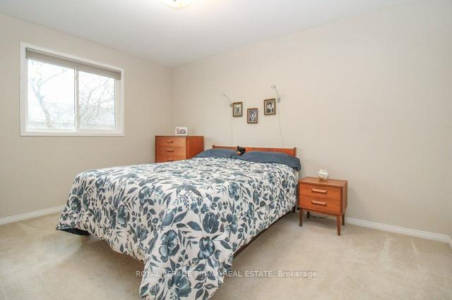 239 Franmor Dr, House detached with 2 bedrooms, 2 bathrooms and 3 parking in Peterborough ON | Image 10