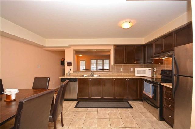 5 - 3335 Thomas St, Townhouse with 2 bedrooms, 2 bathrooms and 1 parking in Mississauga ON | Image 8