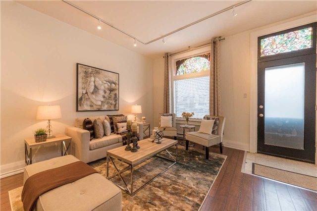 25 Belmont St, House attached with 2 bedrooms, 2 bathrooms and 1 parking in Toronto ON | Image 1