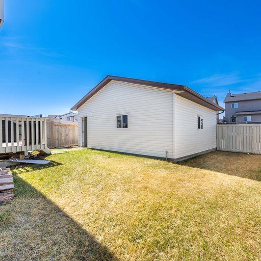 9195 Saddlebrook Drive Ne, House detached with 4 bedrooms, 3 bathrooms and 2 parking in Calgary AB | Image 39