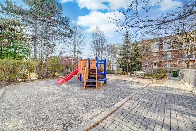 11 - 55 Cedarcroft Blvd N, Townhouse with 3 bedrooms, 2 bathrooms and 1 parking in Toronto ON | Image 19