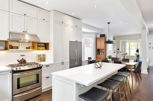 40 Dupont St, House semidetached with 4 bedrooms, 2 bathrooms and 2 parking in Toronto ON | Image 4