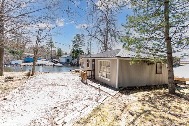 2851 Honey Harbour Road, House detached with 3 bedrooms, 1 bathrooms and 5 parking in Georgian Bay ON | Image 37