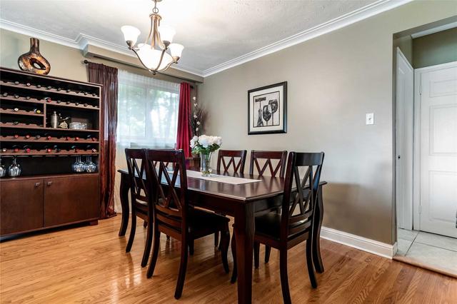 22 Brantley Cres, House detached with 3 bedrooms, 2 bathrooms and 6 parking in Toronto ON | Image 4