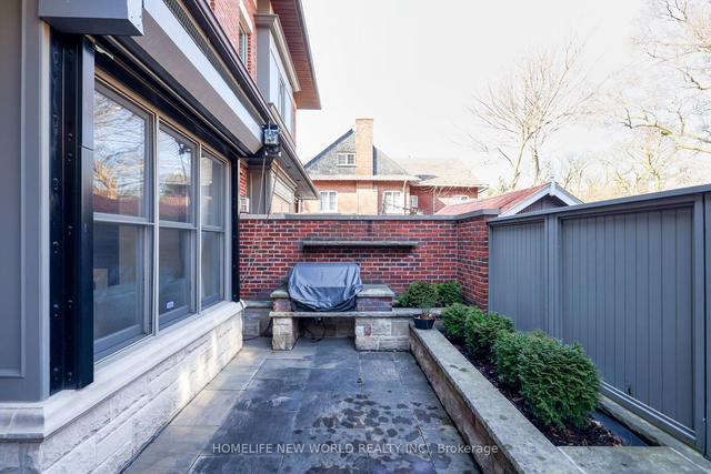 9 Dunvegan Rd, House attached with 3 bedrooms, 4 bathrooms and 2 parking in Toronto ON | Image 31