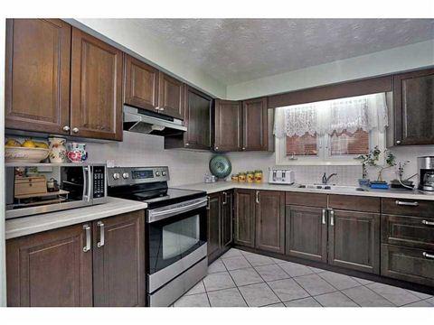 839 Upper Ottawa St, House detached with 3 bedrooms, 2 bathrooms and 4 parking in Hamilton ON | Image 11
