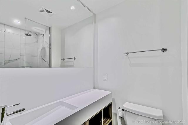 616 - 20 Richardson St, Condo with 2 bedrooms, 2 bathrooms and 0 parking in Toronto ON | Image 4