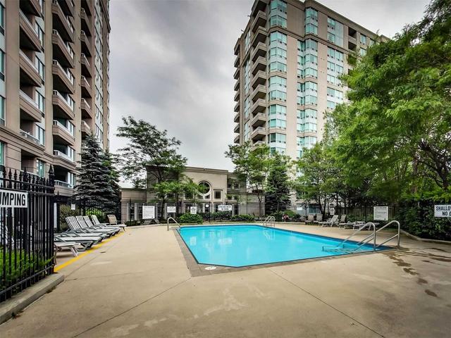 404 - 2 Covington Rd, Condo with 2 bedrooms, 2 bathrooms and 1 parking in Toronto ON | Image 15
