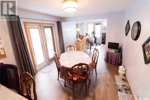 2213 Spruce Street, House detached with 3 bedrooms, 2 bathrooms and null parking in Denare Beach SK | Image 4