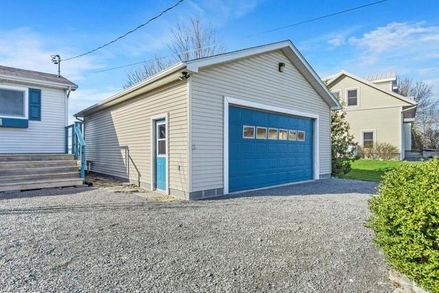 68 Easy Lane, House detached with 3 bedrooms, 2 bathrooms and 6 parking in Frontenac Islands ON | Image 19