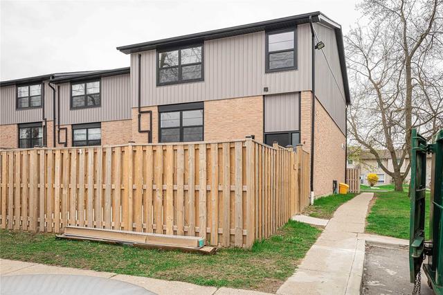 unit 56 - 105 Andover Dr, Townhouse with 2 bedrooms, 2 bathrooms and 2 parking in London ON | Image 1