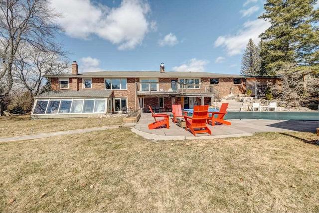 44 Simcoe Rd, House detached with 3 bedrooms, 4 bathrooms and 13 parking in King ON | Image 2