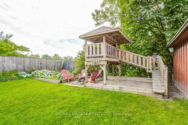 16 Lisgar St, House detached with 5 bedrooms, 2 bathrooms and 2 parking in St. Catharines ON | Image 21