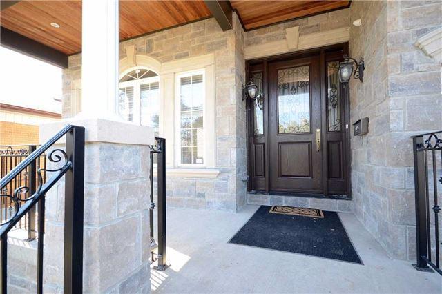 4174 Cawthra Rd, House detached with 4 bedrooms, 5 bathrooms and 6 parking in Mississauga ON | Image 2