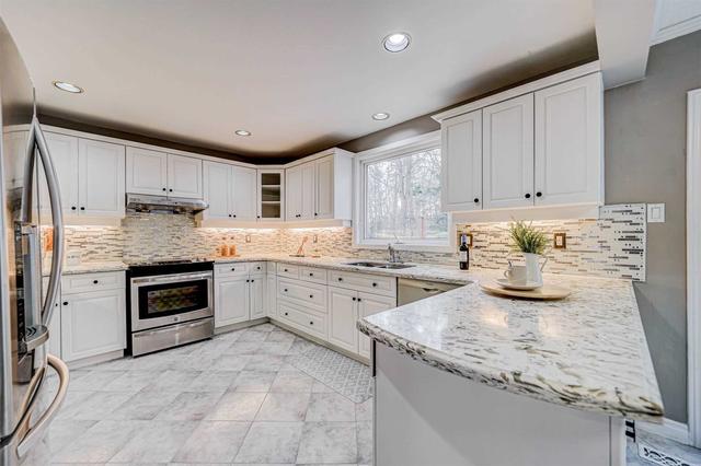 1390 Conliffe Crt, House detached with 4 bedrooms, 4 bathrooms and 8 parking in Mississauga ON | Image 6