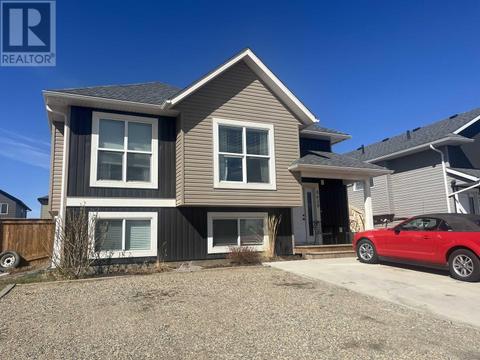 8628 81a Street, House detached with 4 bedrooms, 2 bathrooms and null parking in Fort St. John BC | Card Image