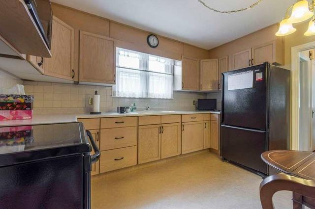 280 Victoria Ave, House detached with 2 bedrooms, 2 bathrooms and 6 parking in Belleville ON | Image 26