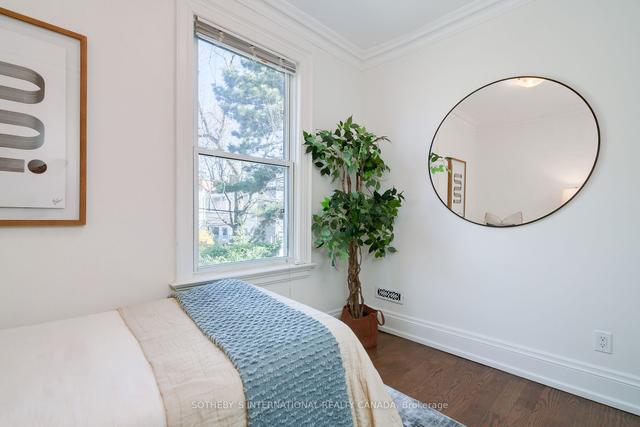 172 Macpherson Ave, House semidetached with 3 bedrooms, 2 bathrooms and 1 parking in Toronto ON | Image 6