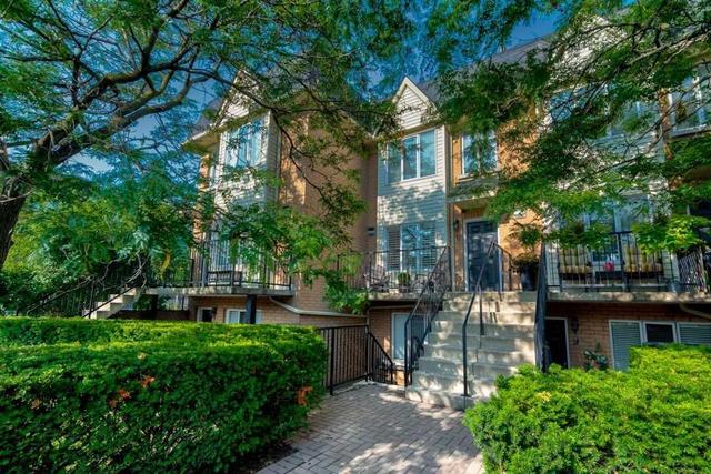 Th 12 - 208 Niagara St, Townhouse with 2 bedrooms, 2 bathrooms and 1 parking in Toronto ON | Image 1