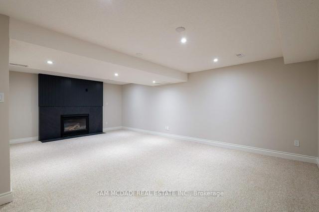 1 - 1200 Lambs Crt, Townhouse with 3 bedrooms, 4 bathrooms and 2 parking in Burlington ON | Image 26