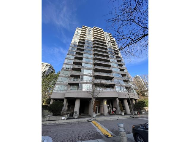 903 - 9633 Manchester Drive, Condo with 2 bedrooms, 2 bathrooms and 1 parking in Burnaby BC | Card Image