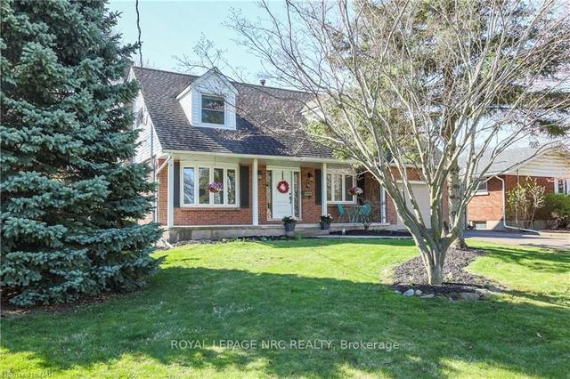 26 Coronation Blvd, House detached with 3 bedrooms, 2 bathrooms and 6 parking in St. Catharines ON | Image 12