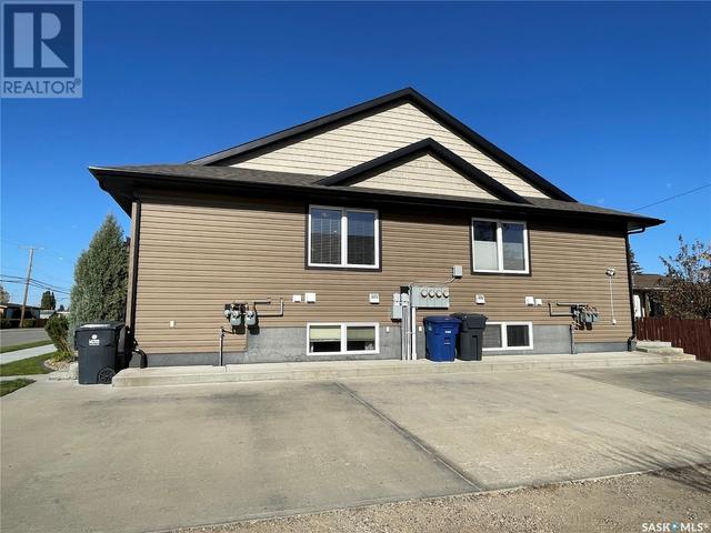 3 - 191 16th Street, House attached with 3 bedrooms, 2 bathrooms and null parking in Battleford SK | Image 4