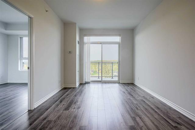 717 - 11611 Yonge St, Condo with 1 bedrooms, 1 bathrooms and 1 parking in Richmond Hill ON | Image 2