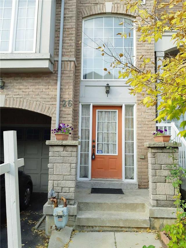 26 Bernard Ave, House attached with 3 bedrooms, 3 bathrooms and 2 parking in Brampton ON | Image 12