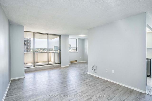 809 - 3 Lisa St, Condo with 3 bedrooms, 2 bathrooms and 1 parking in Brampton ON | Image 37