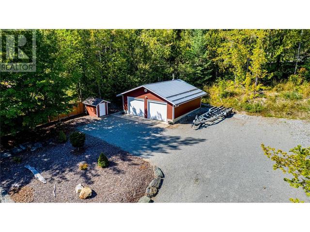 339 Coach Road, House detached with 3 bedrooms, 3 bathrooms and 8 parking in Sicamous BC | Image 45