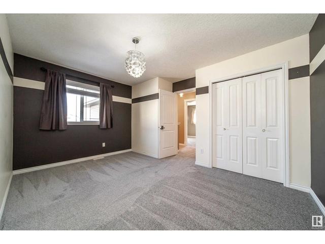 7915 3 Av Sw, House detached with 3 bedrooms, 3 bathrooms and null parking in Edmonton AB | Image 27