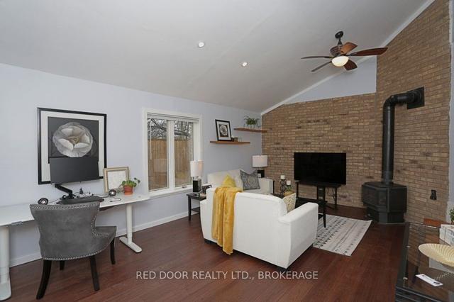 735 Easy St, House detached with 2 bedrooms, 1 bathrooms and 3 parking in London ON | Image 23
