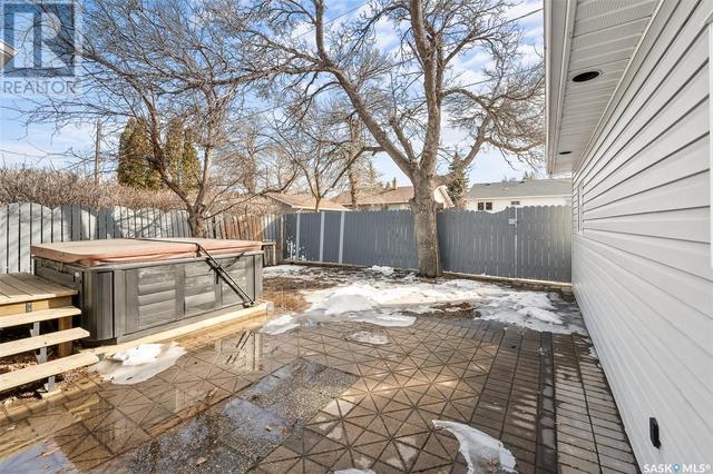 815 Elizabeth Street, House detached with 4 bedrooms, 2 bathrooms and null parking in Moose Jaw SK | Image 32
