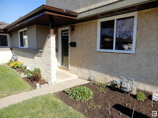 94 - 8930 99 Av, House attached with 3 bedrooms, 1 bathrooms and null parking in Fort Saskatchewan AB | Card Image