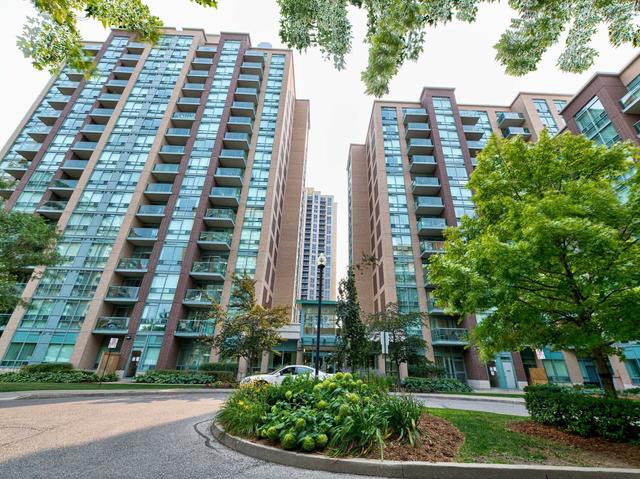 1503 - 7 Michael Power Pl, Condo with 2 bedrooms, 2 bathrooms and 1 parking in Toronto ON | Image 1