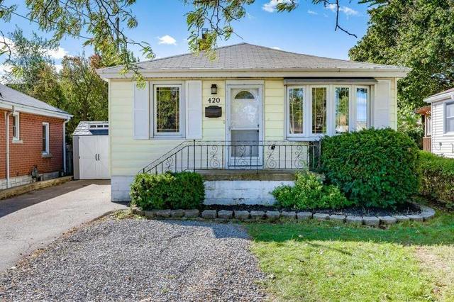 420 Fennell Ave E, House detached with 2 bedrooms, 2 bathrooms and 3 parking in Hamilton ON | Image 1
