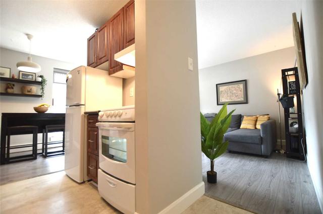 206 - 81 Charlton Ave E, Condo with 1 bedrooms, 1 bathrooms and 1 parking in Hamilton ON | Image 5