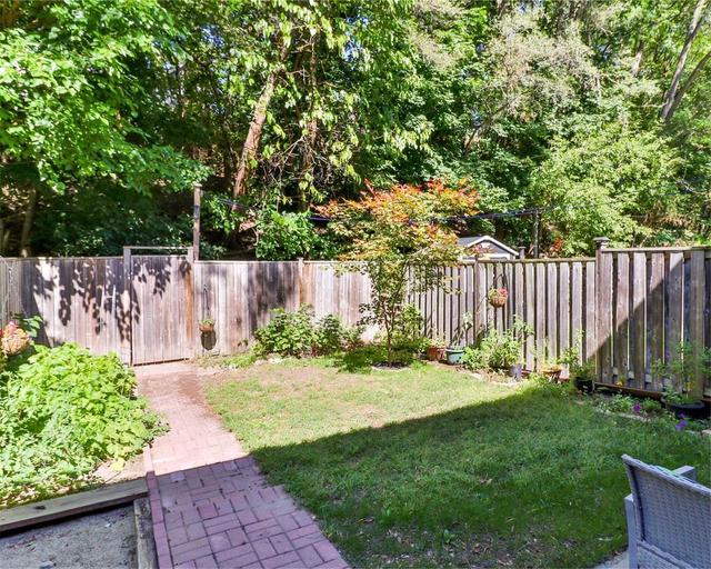 68 Sandcliff Rd, House attached with 3 bedrooms, 2 bathrooms and 1 parking in Toronto ON | Image 17