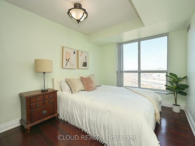 1404 - 4850 Glen Erin Dr, Condo with 2 bedrooms, 2 bathrooms and 1 parking in Mississauga ON | Image 9