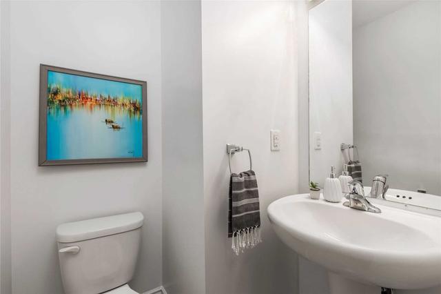 151 Norseman St, Townhouse with 3 bedrooms, 4 bathrooms and 2 parking in Toronto ON | Image 10