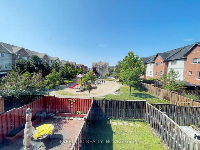 59 Jenkinson Way, Townhouse with 3 bedrooms, 4 bathrooms and 2 parking in Toronto ON | Image 12