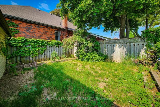 1482 Main St E, House detached with 2 bedrooms, 2 bathrooms and 3 parking in Hamilton ON | Image 30