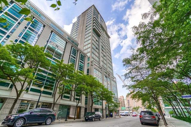 2301 - 50 Lombard St, Condo with 2 bedrooms, 2 bathrooms and 1 parking in Toronto ON | Image 12