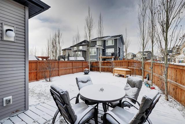 48 Cranarch Crescent Se, House detached with 3 bedrooms, 2 bathrooms and 4 parking in Calgary AB | Card Image