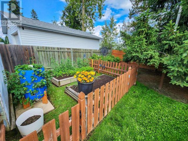 828 Pilot Street, House detached with 4 bedrooms, 2 bathrooms and null parking in Prince George BC | Image 14
