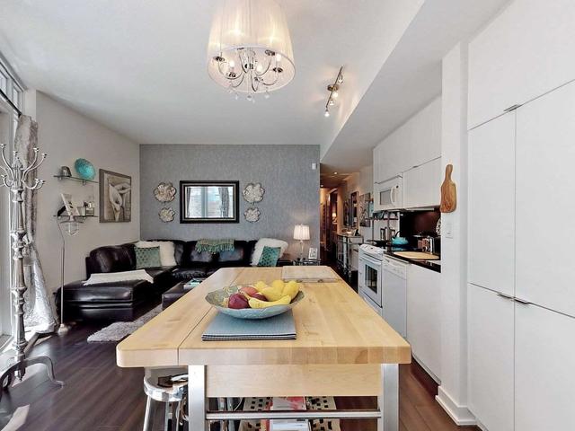 233 - 21 Iceboat Terr, Condo with 1 bedrooms, 1 bathrooms and 0 parking in Toronto ON | Image 11
