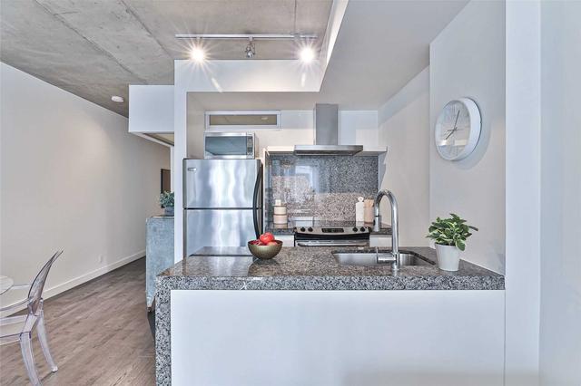 213 - 75 Portland St, Condo with 2 bedrooms, 2 bathrooms and 1 parking in Toronto ON | Image 22