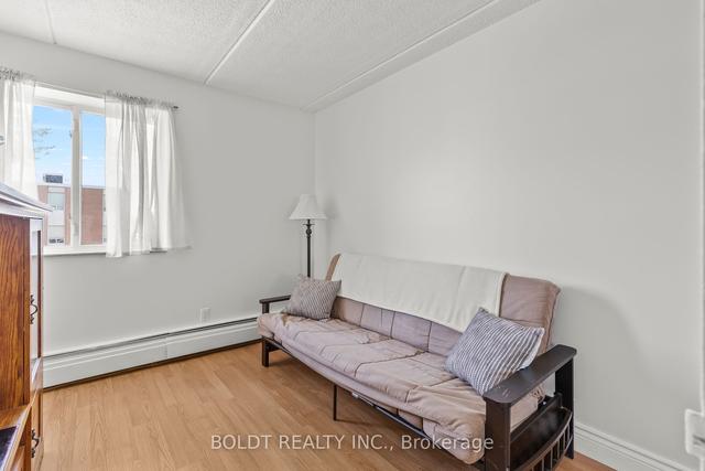 210 - 198 Scott St, Condo with 2 bedrooms, 1 bathrooms and 1 parking in St. Catharines ON | Image 8